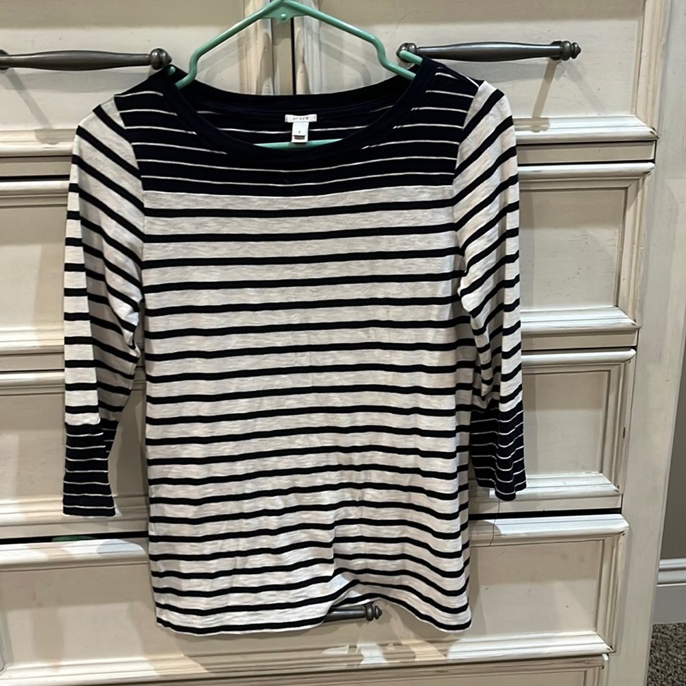 Size Small J CREW 3/4 Sleeve Length Shirt